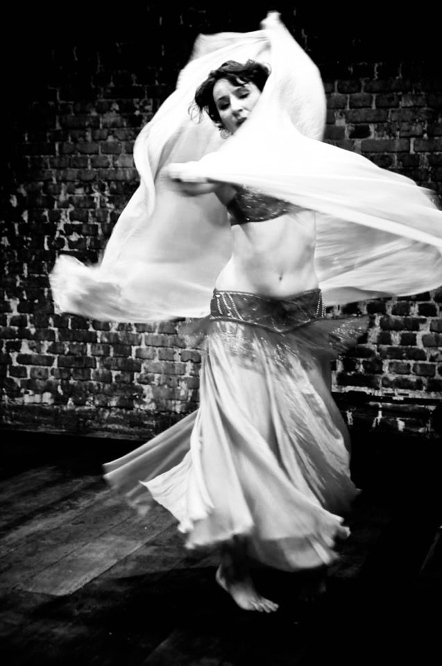 MARIA AMELIA: DANÇA DO VENTRE