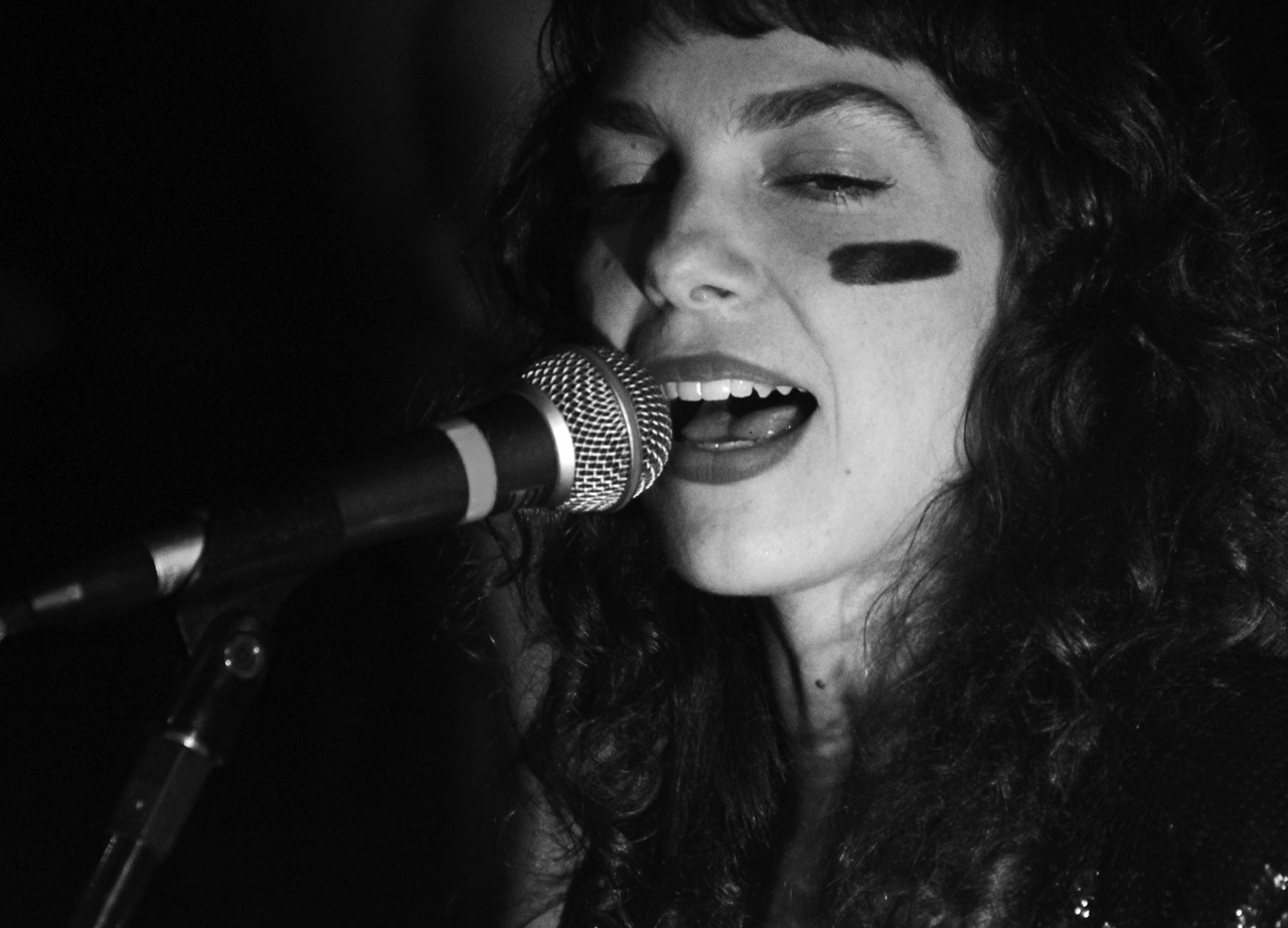 Bárbara Eugênia: Dez anos por aí